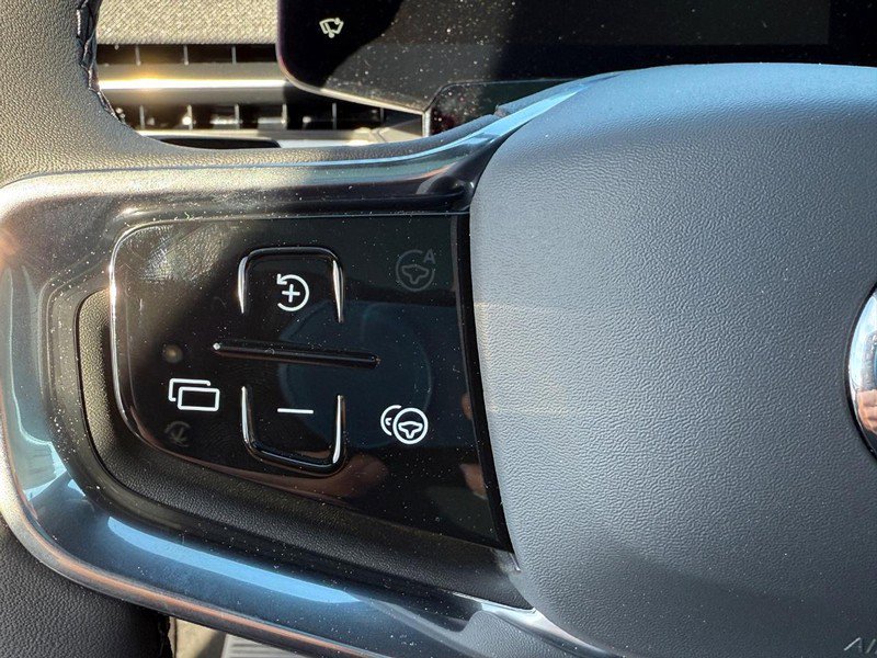 New 2025 Volvo EX90 Ultra image 12