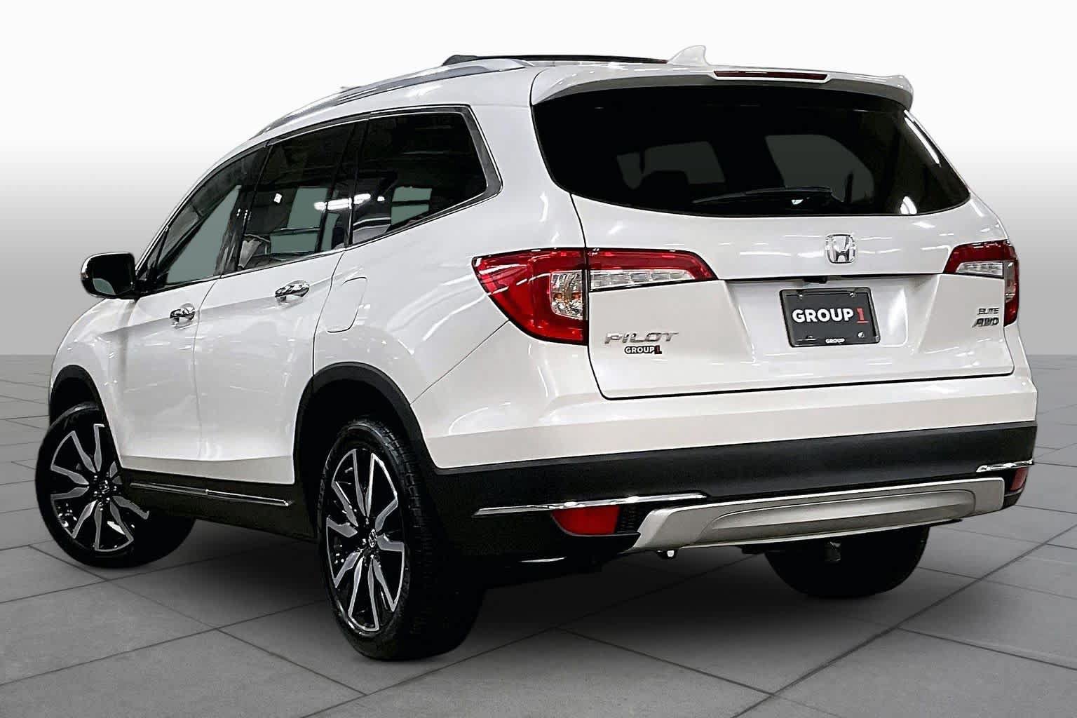Used 2020 Honda Pilot Elite image 12