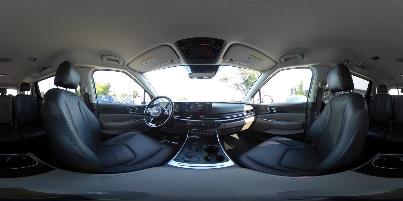 Used 2026 Kia Carnival FWD image 44