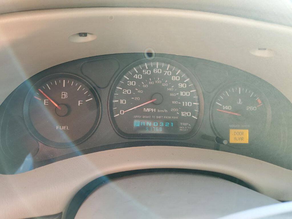 Used 2003 Chevrolet Impala FWD image 5