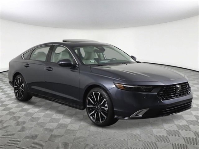 New 2025 Honda Accord Touring image 7