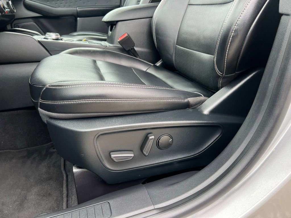 Used 2020 Ford Escape SEL image 14