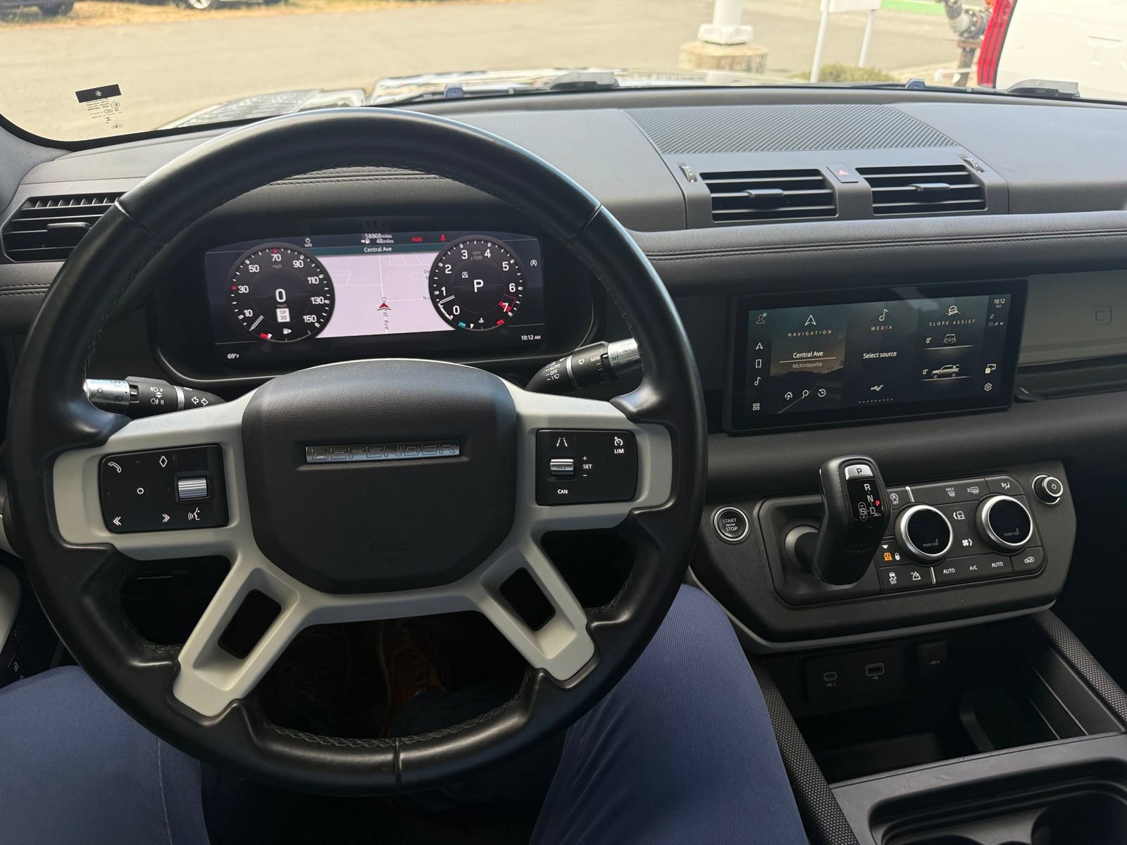 Used 2021 Land Rover Defender 110 X-Dynamic SE AWD/4WD image 14