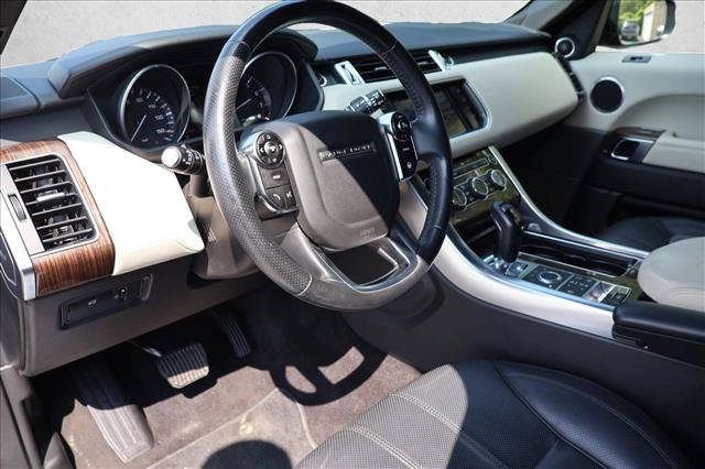 Used 2014 Land Rover Range Rover Sport HSE AWD/4WD image 12