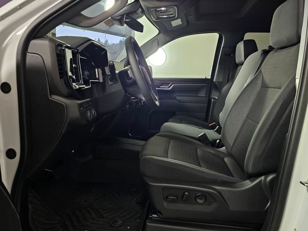 New 2025 Chevrolet Silverado 1500 LT w/ Z71 Off-Road Package AWD/4WD image 24