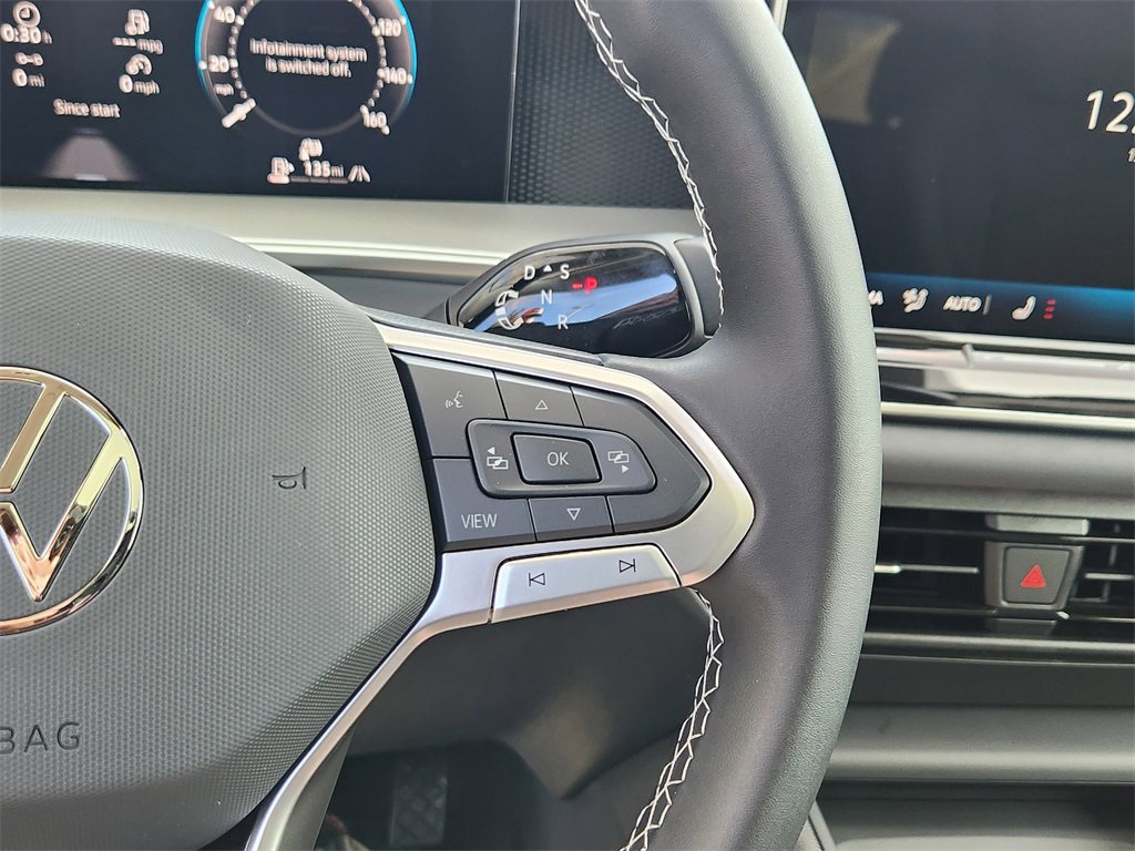 New 2026 Volkswagen Tiguan SE image 19