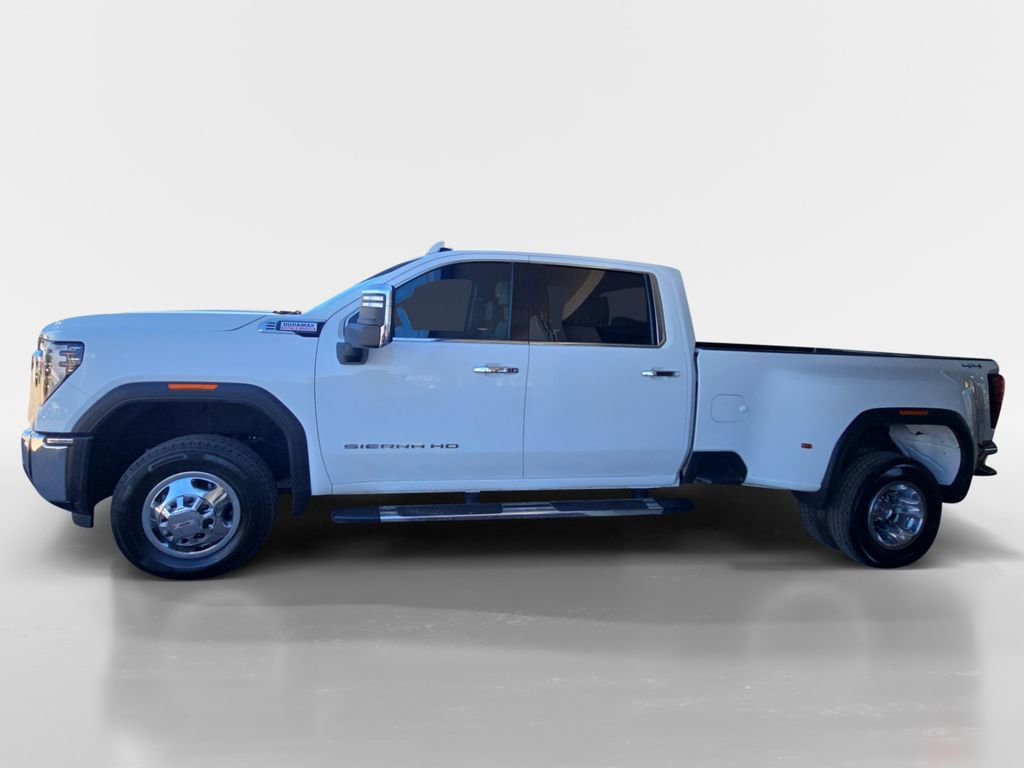 Used 2024 GMC Sierra 3500 SLT image 2