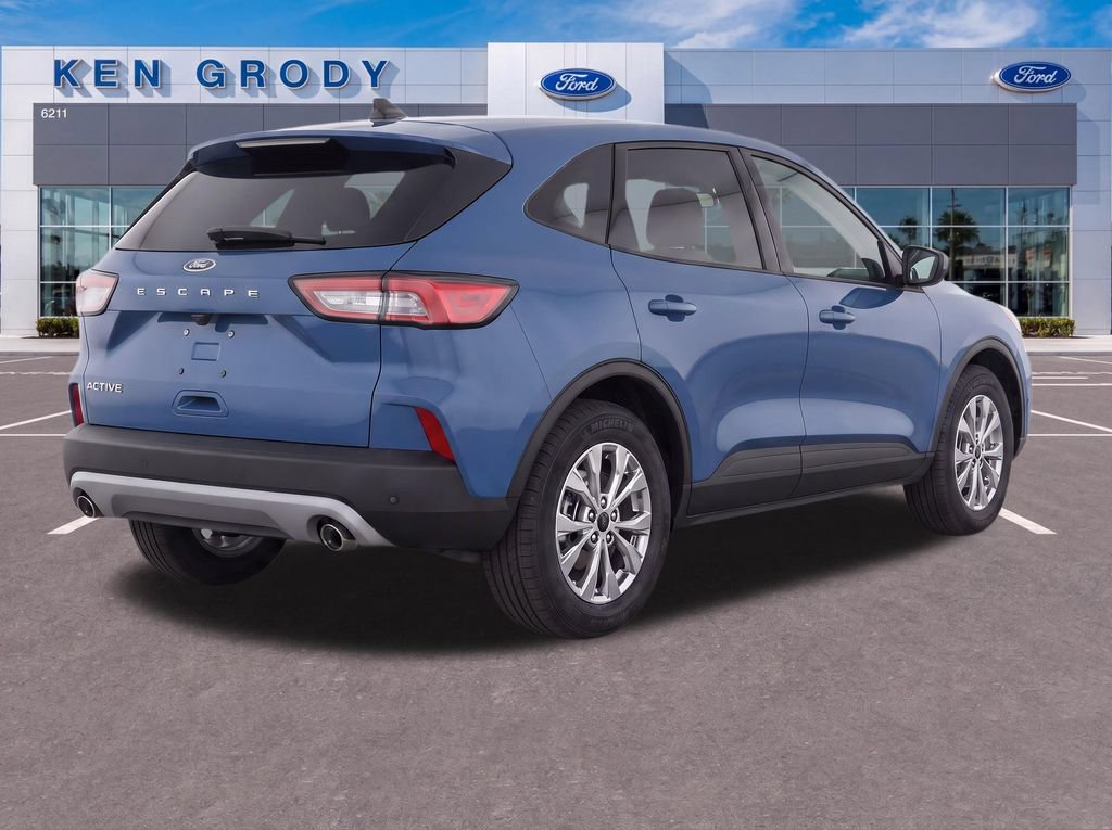 Used 2025 Ford Escape Active w/ Tech Pack #1 FWD image 4