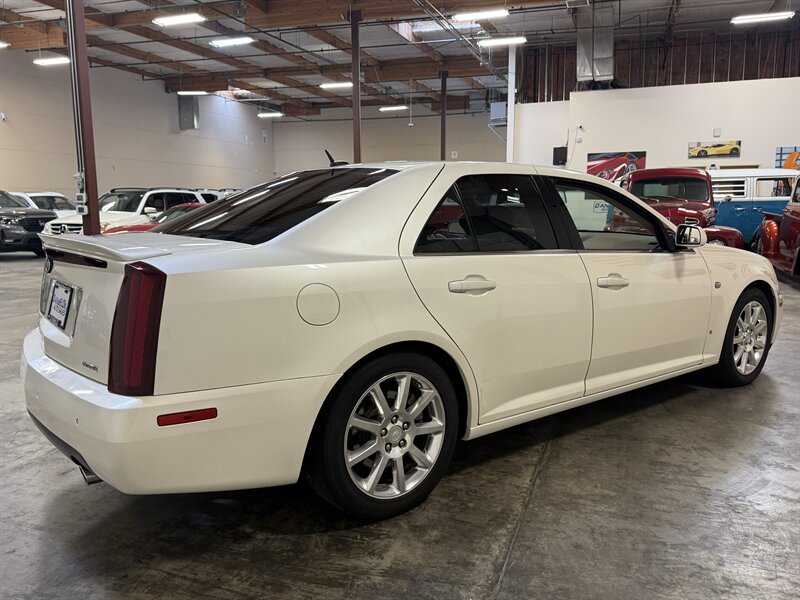 Used 2006 Cadillac STS V8 w/ Preferred Equipment Group RWD image 8