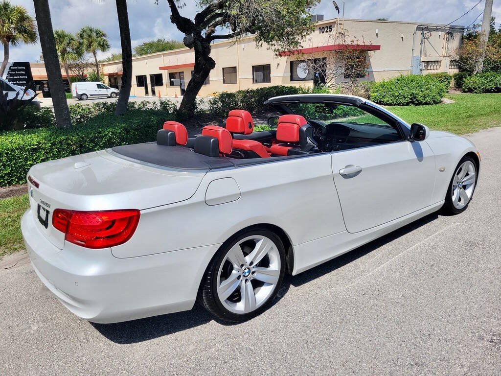 Used 2011 BMW 328i Convertible w/ Premium Pkg RWD image 14