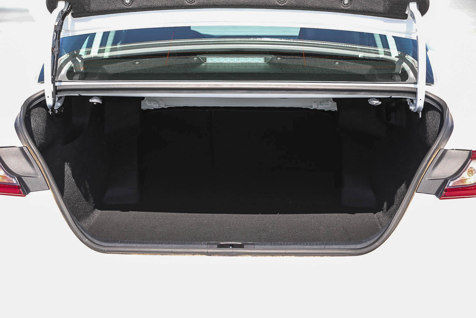 Certified 2025 Toyota Camry LE FWD image 14