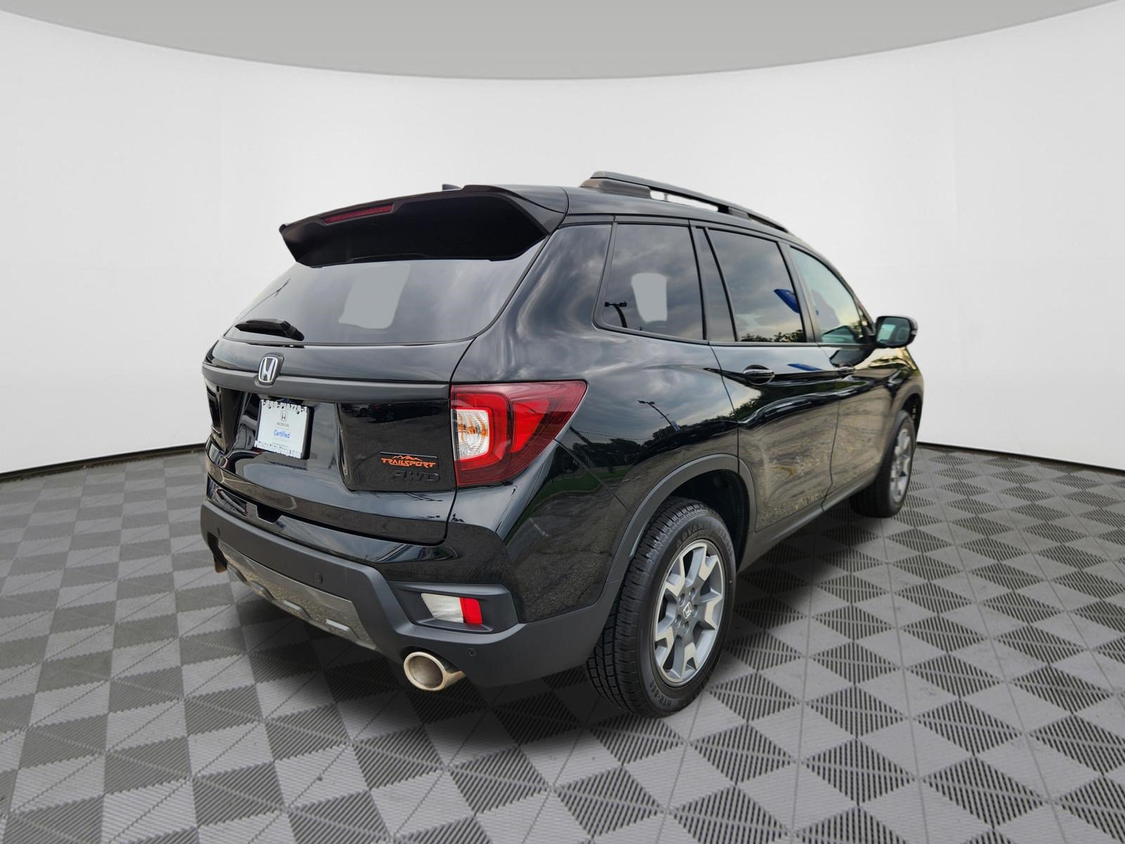 Certified 2023 Honda Passport TrailSport image 4