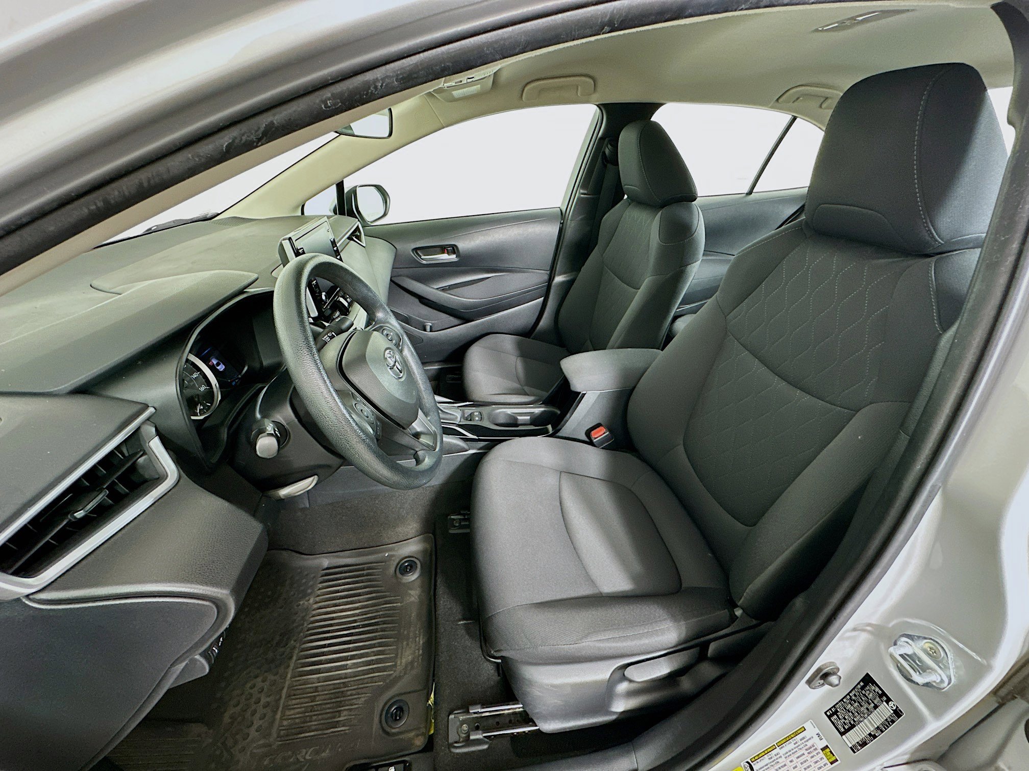 Used 2021 Toyota Corolla LE FWD image 13
