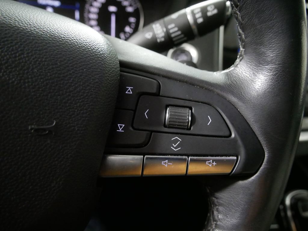 Used 2020 Cadillac XT4 Luxury image 21