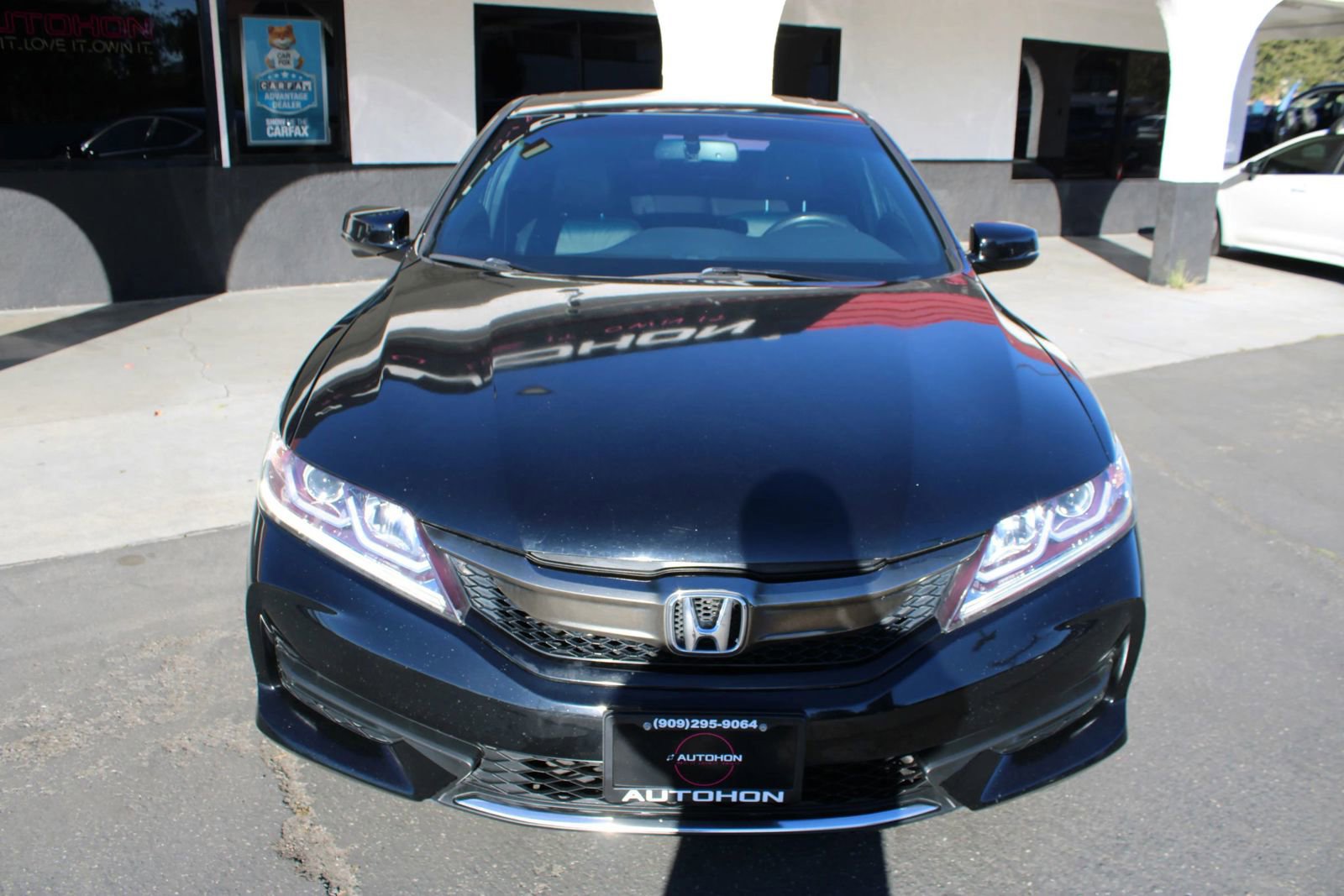 Used 2017 Honda Accord EX-L image 2