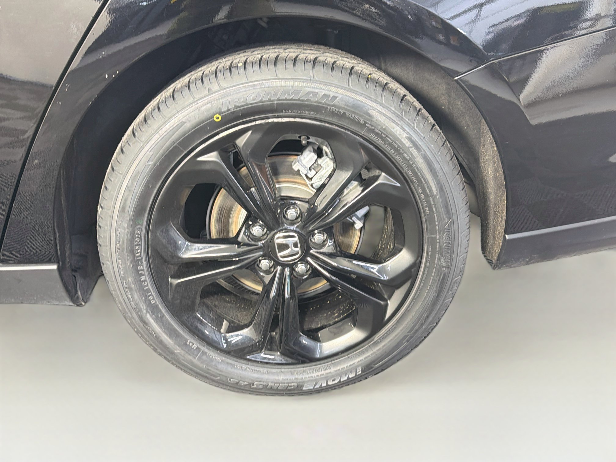 Used 2025 Honda Accord SE image 11