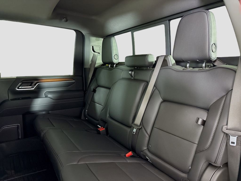 New 2025 GMC Sierra 3500 Denali w/ Denali Reserve Package image 25
