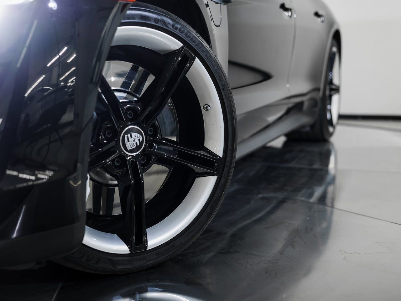 Certified 2024 Porsche Taycan image 11