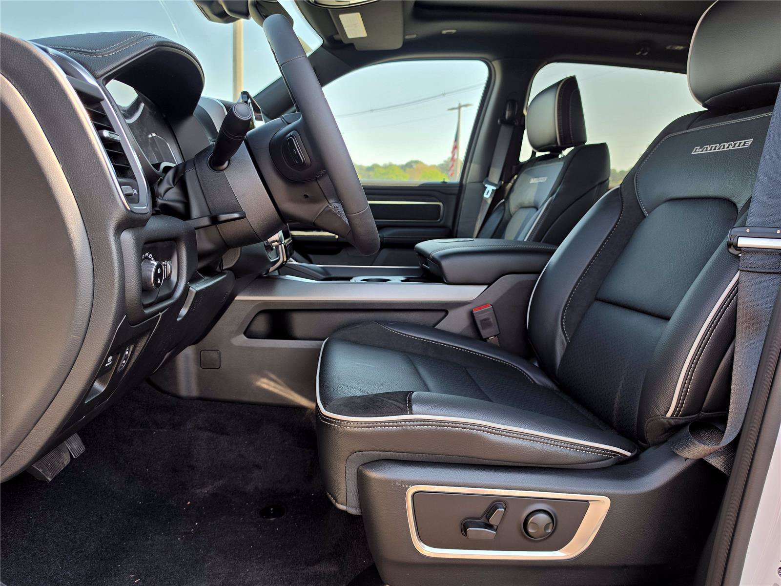 New 2026 RAM 1500 Laramie w/ Night Edition AWD/4WD image 16