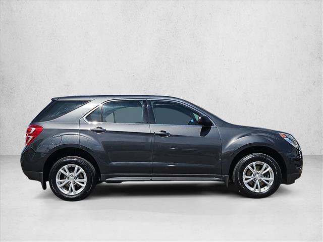 Used 2017 Chevrolet Equinox LS AWD/4WD image 4