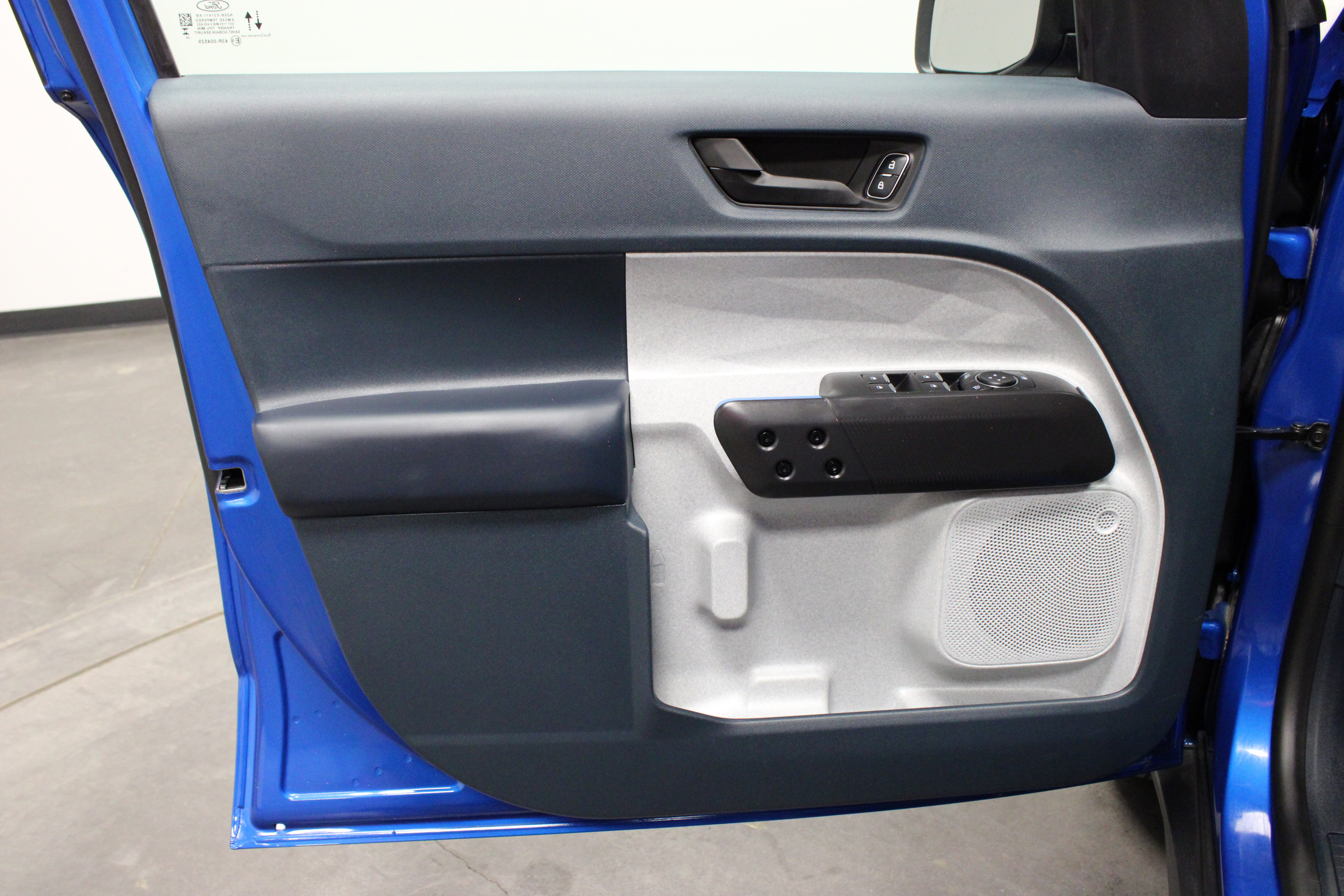 Used 2025 Ford Maverick XLT AWD/4WD image 11