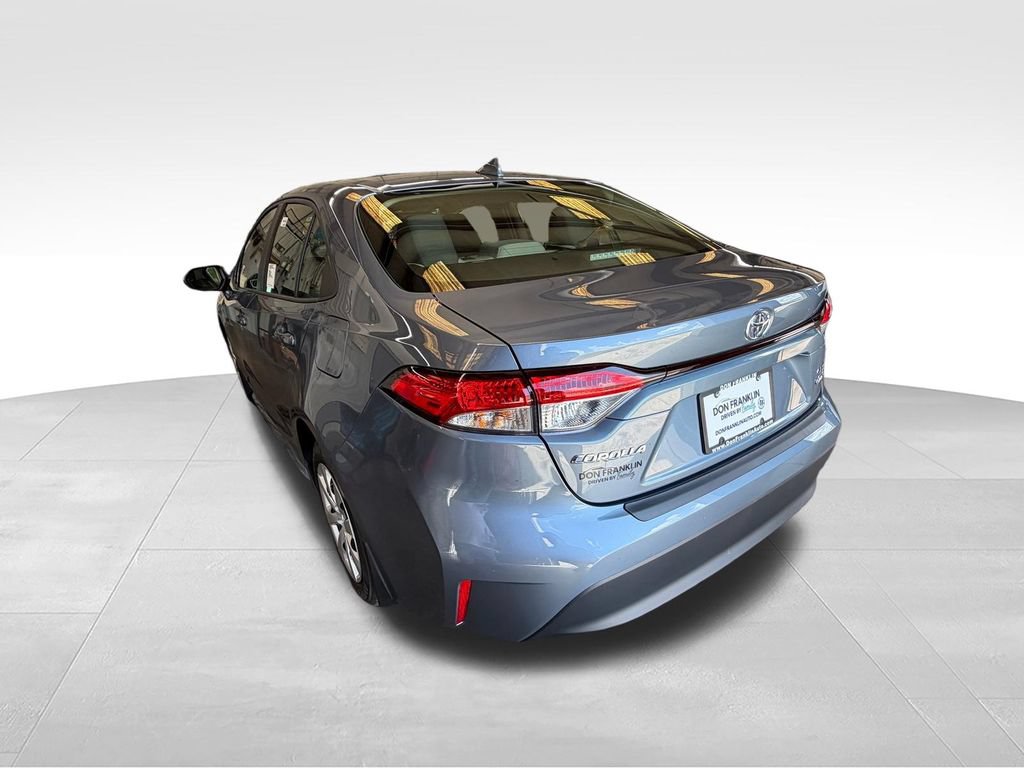 New 2026 Toyota Corolla LE FWD image 3