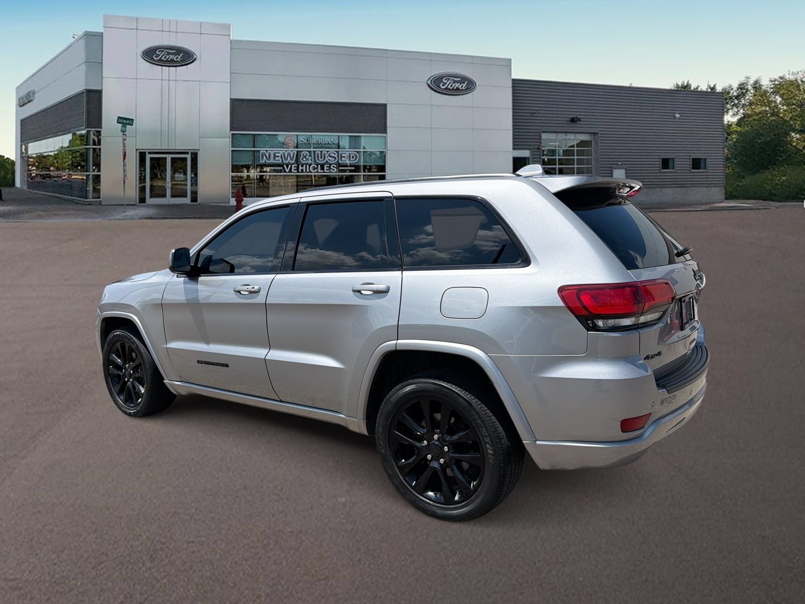 Used 2019 Jeep Grand Cherokee Altitude AWD/4WD image 7