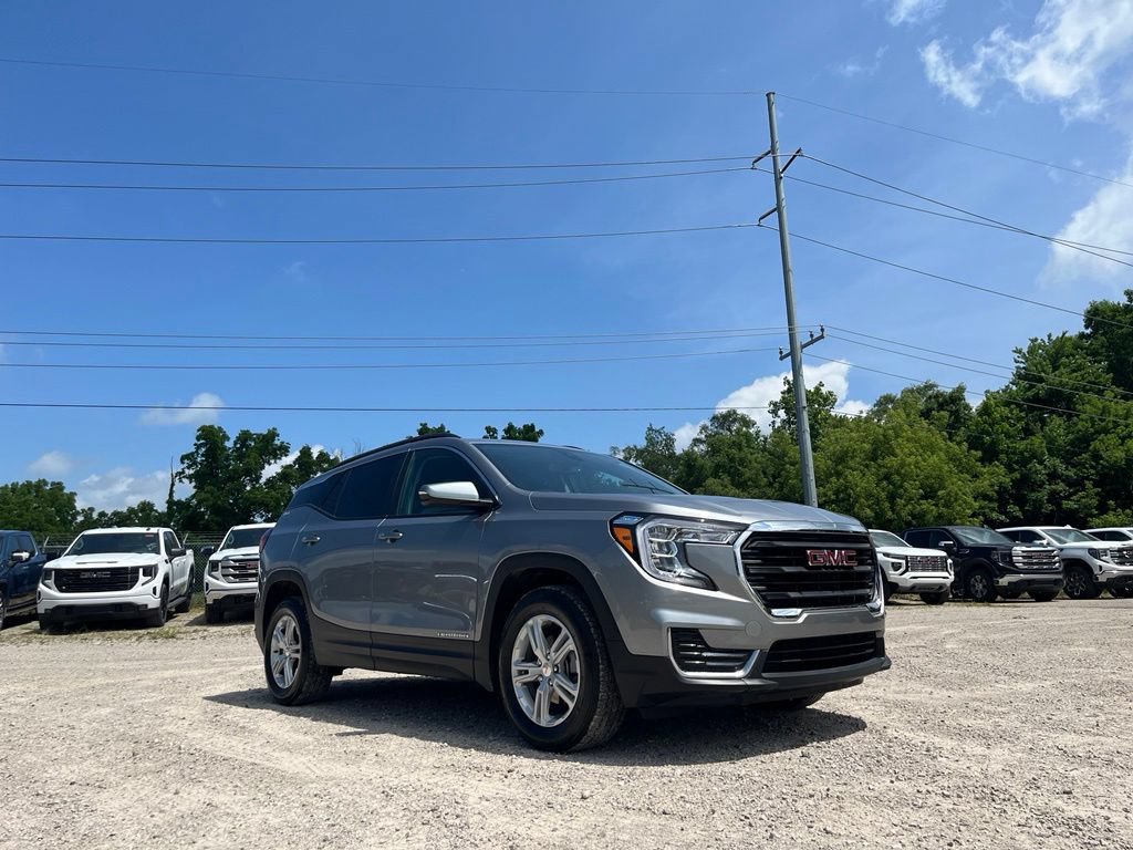 Used 2024 GMC Terrain SLE w/ Driver Convenience Package AWD/4WD image 5