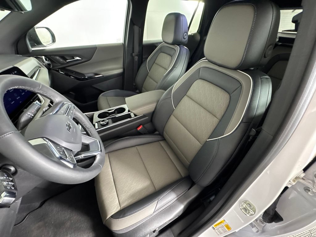 New 2026 Chevrolet Equinox LT w/ Convenience Package II AWD/4WD image 22