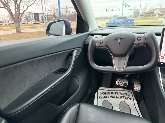 Used 2020 Tesla Model Y Performance image 18