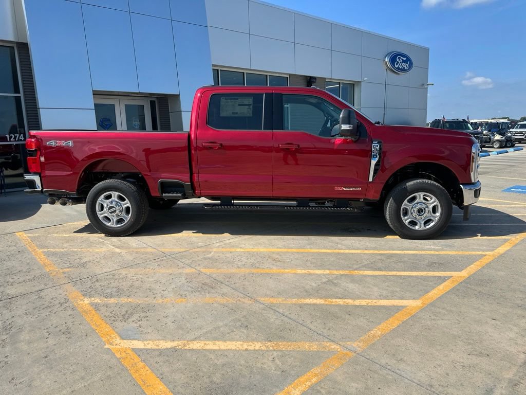 New 2026 Ford F350 XLT w/ XLT Premium Package AWD/4WD image 12