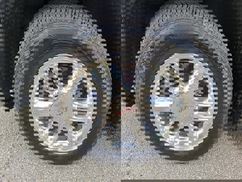 Used 2007 GMC Envoy Denali image 31