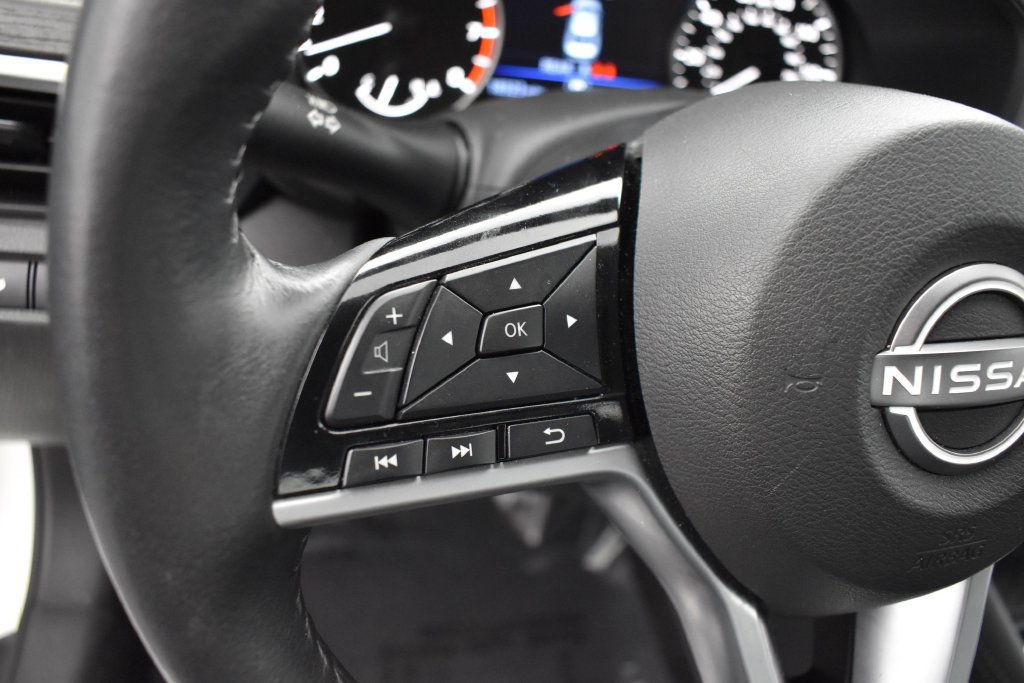 Used 2024 Nissan Altima 2.5 SL FWD image 14