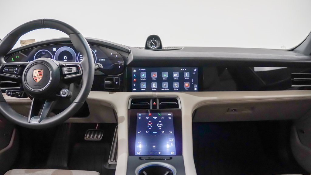 Certified 2025 Porsche Taycan 4S image 22