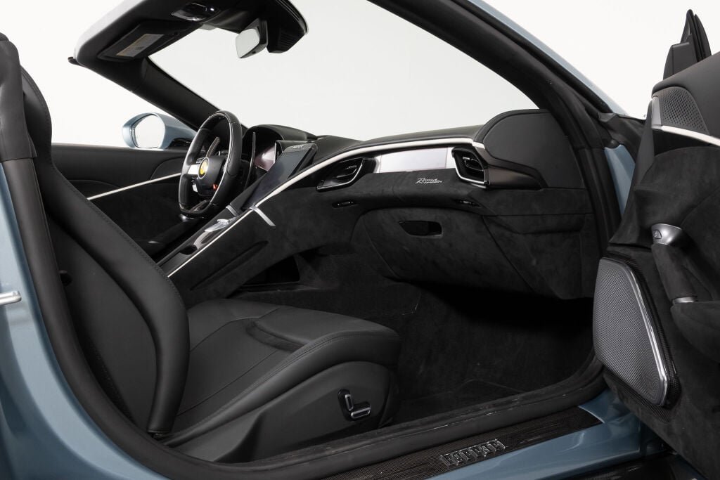 Certified 2024 Ferrari Roma Spider RWD image 38