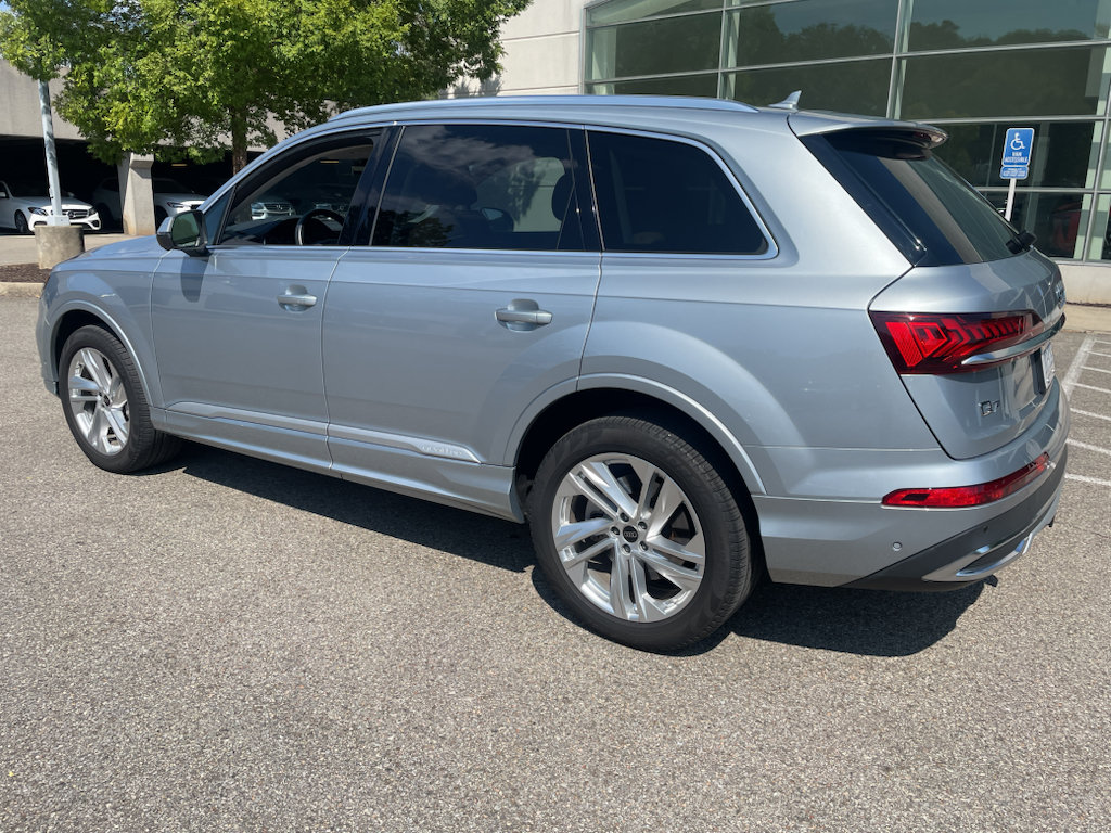 Used 2023 Audi Q7 3.0T Premium Plus w/ Premium Plus Package AWD/4WD image 4