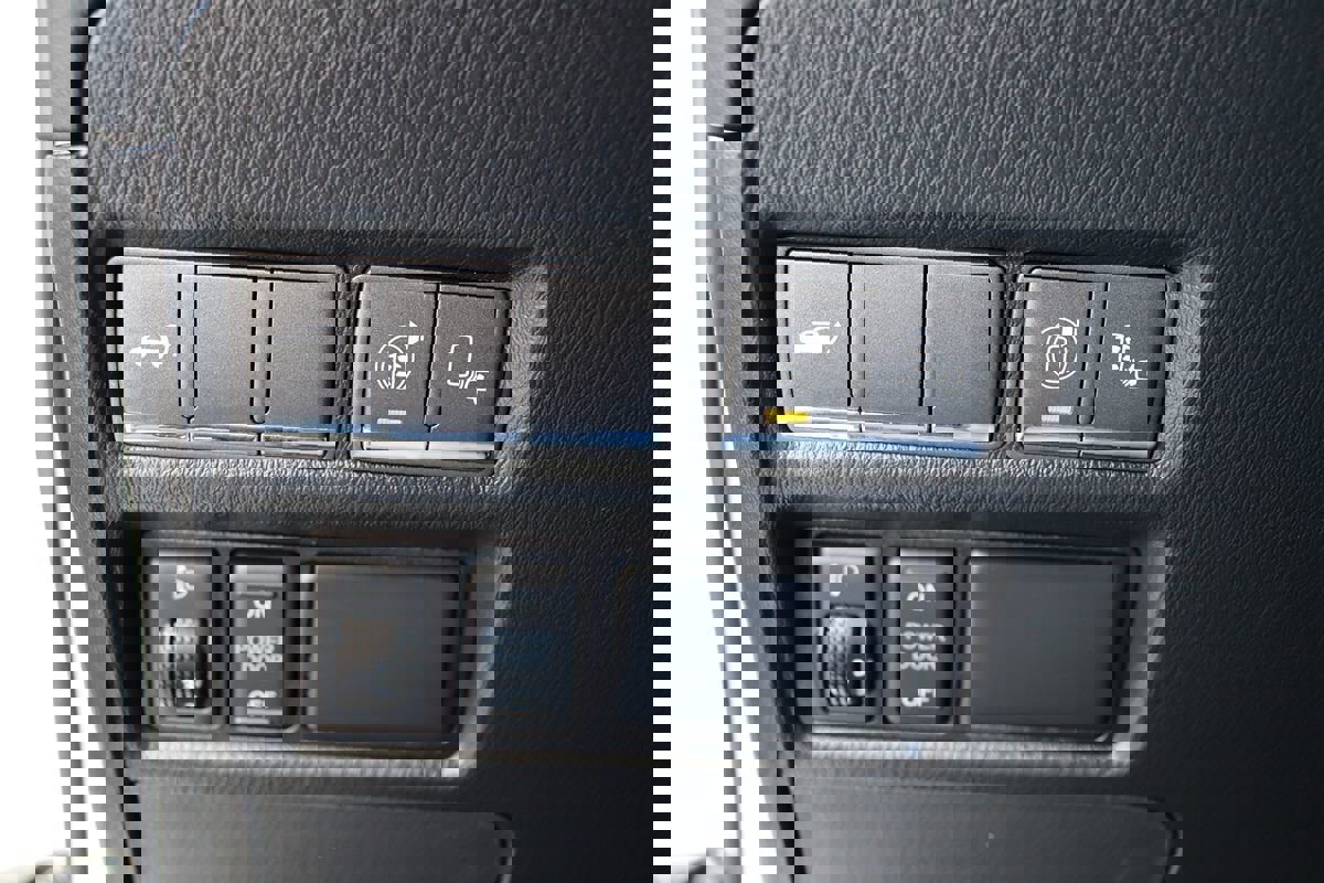 Used 2016 INFINITI QX80 Luxe w/ 22" Wheel Package image 19