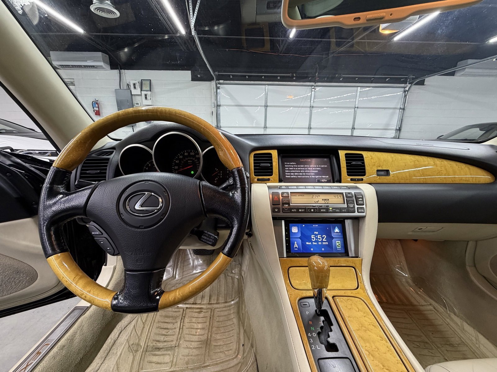 Used 2002 Lexus SC 430 Convertible image 12