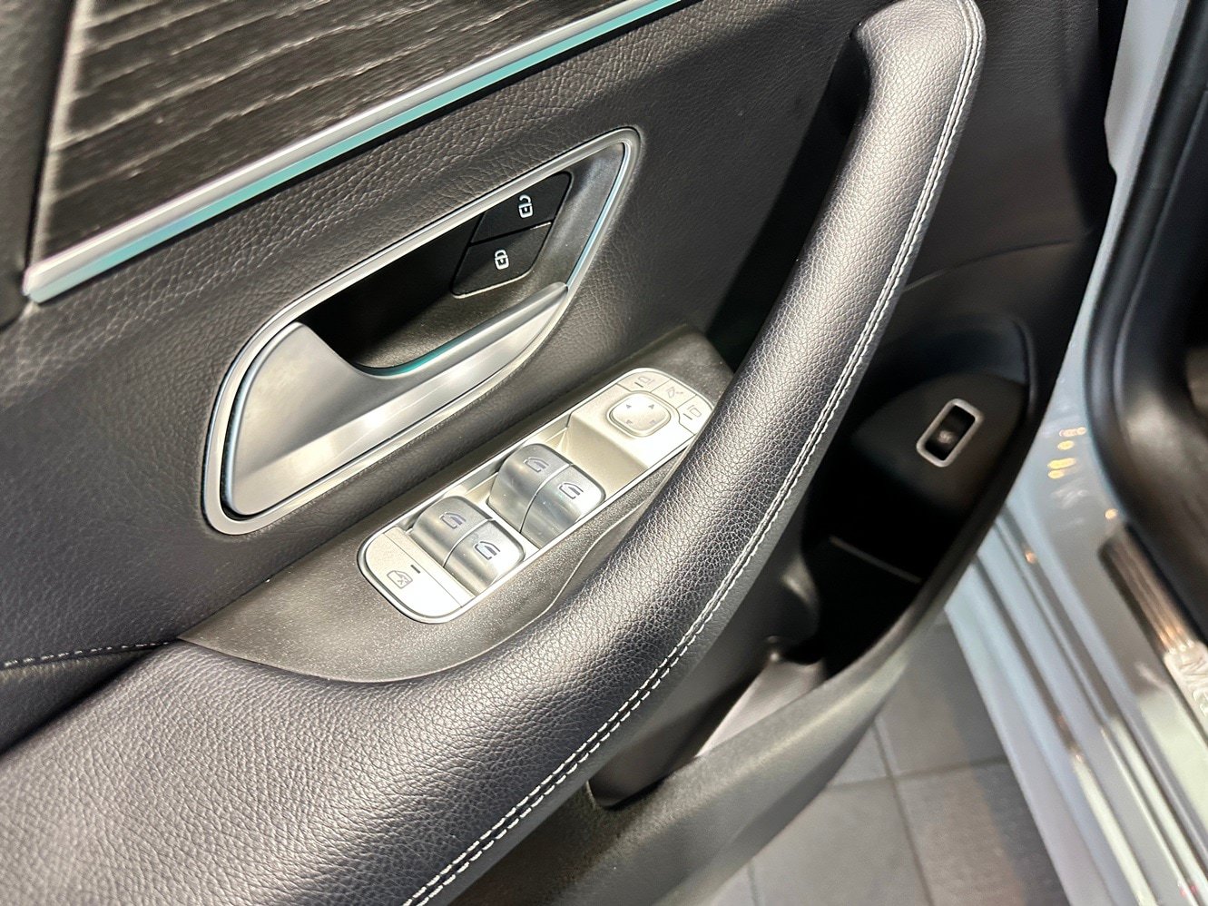 Certified 2024 Mercedes-Benz GLE 350 4MATIC image 13