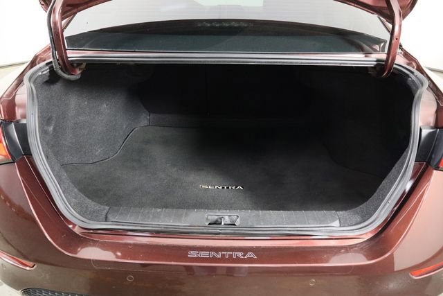 Used 2021 Nissan Sentra SV image 17
