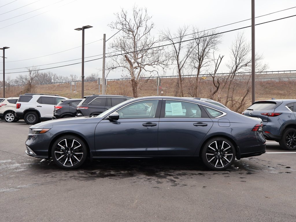 Certified 2023 Honda Accord Touring image 4