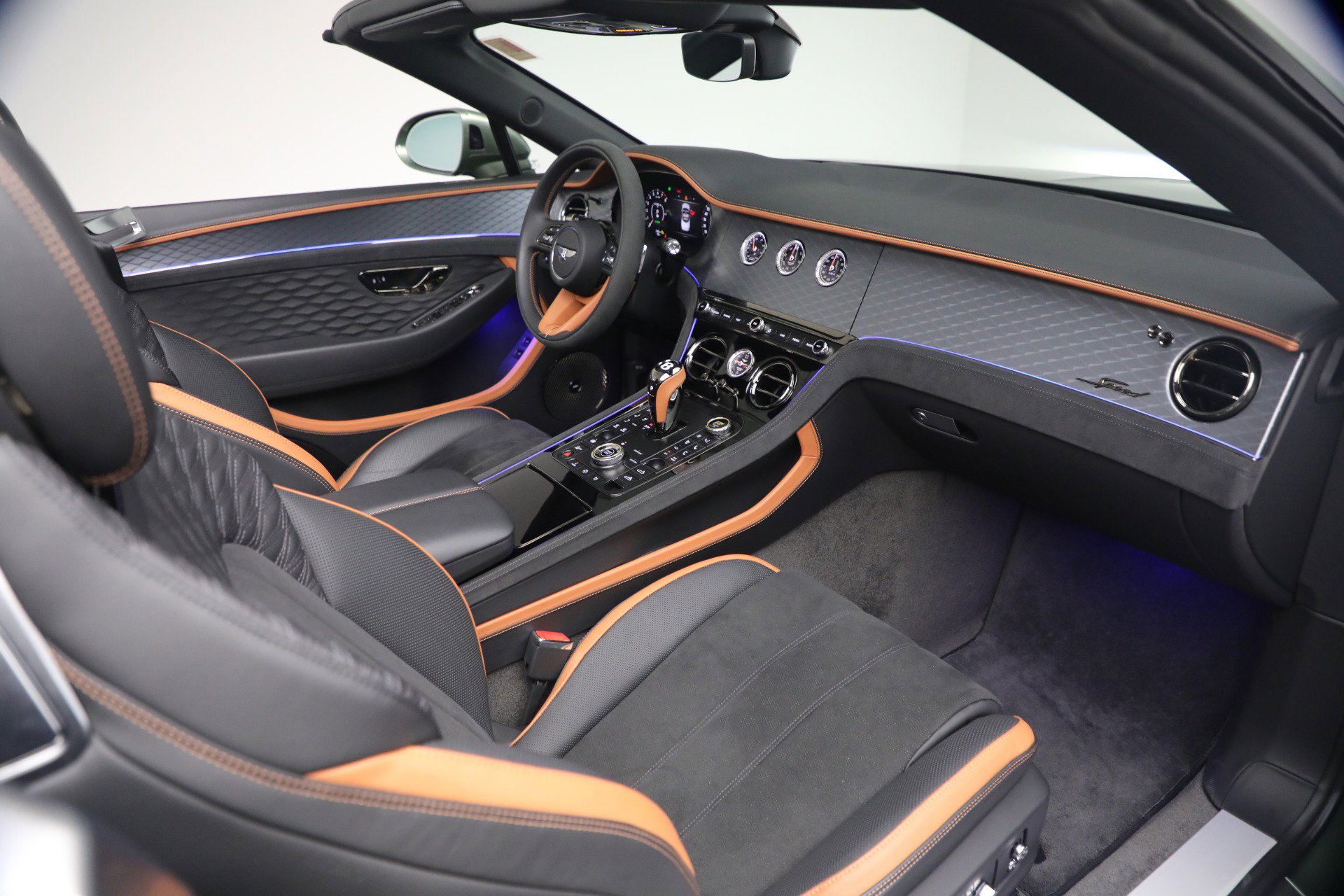 Used 2025 Bentley Continental GT Speed image 33