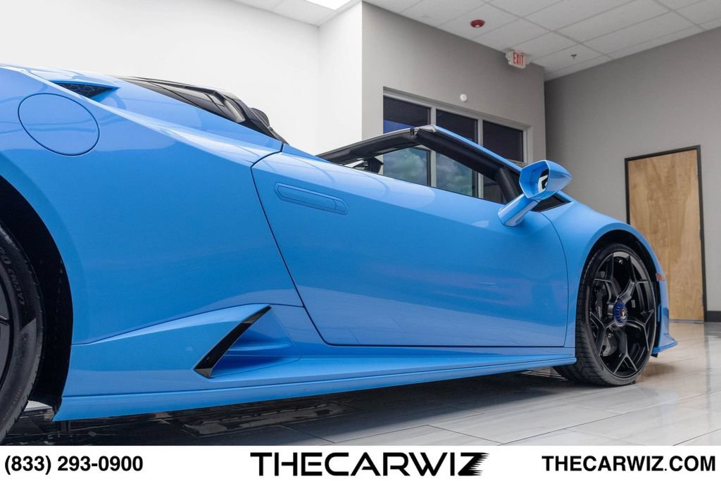 Used 2024 Lamborghini Huracan EVO AWD/4WD image 31