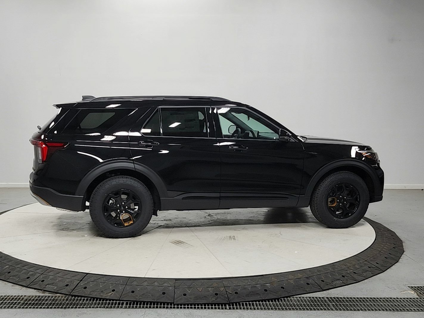 New 2026 Ford Explorer Tremor AWD/4WD image 8