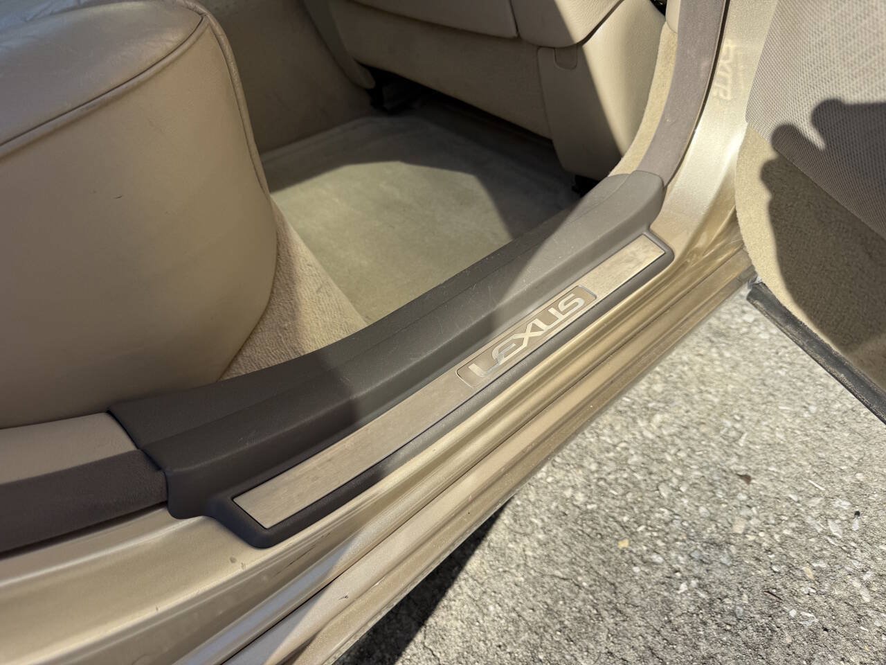 Used 2002 Lexus LS 430 RWD image 60