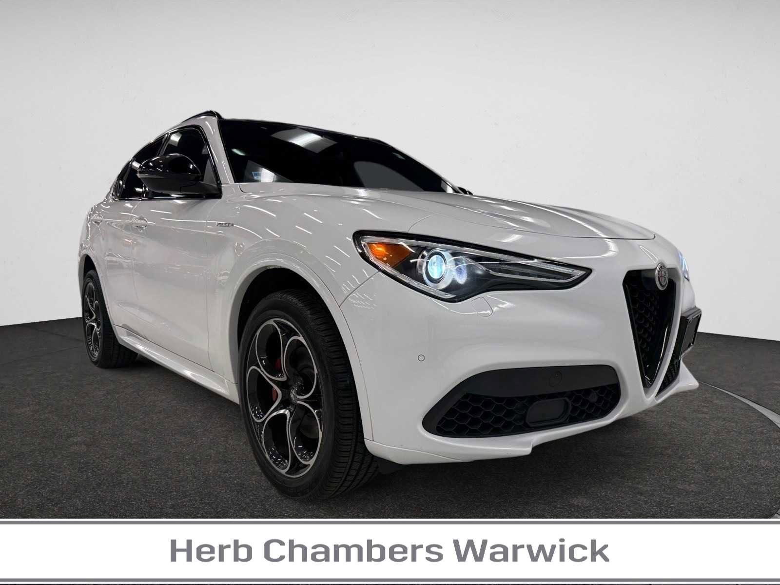 Used 2022 Alfa Romeo Stelvio Veloce