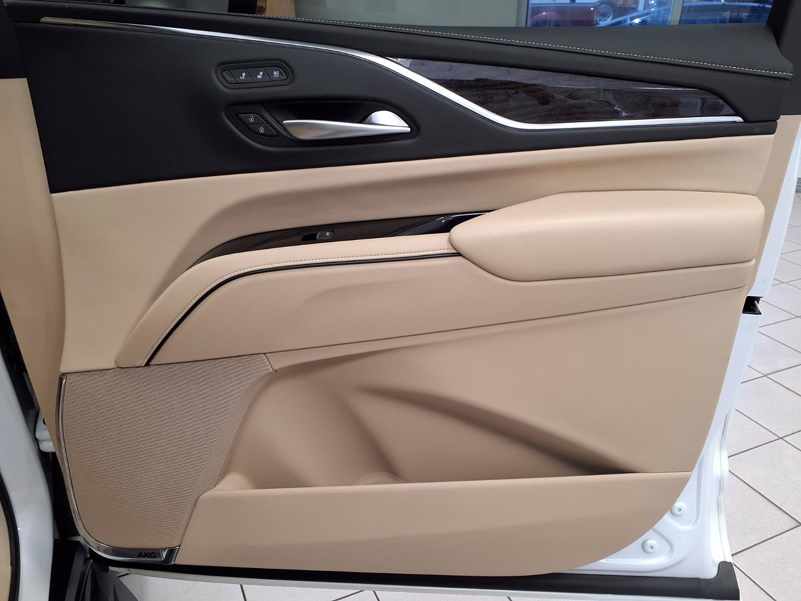Certified 2023 Cadillac Escalade Premium Luxury w/ Performance Package AWD/4WD image 12