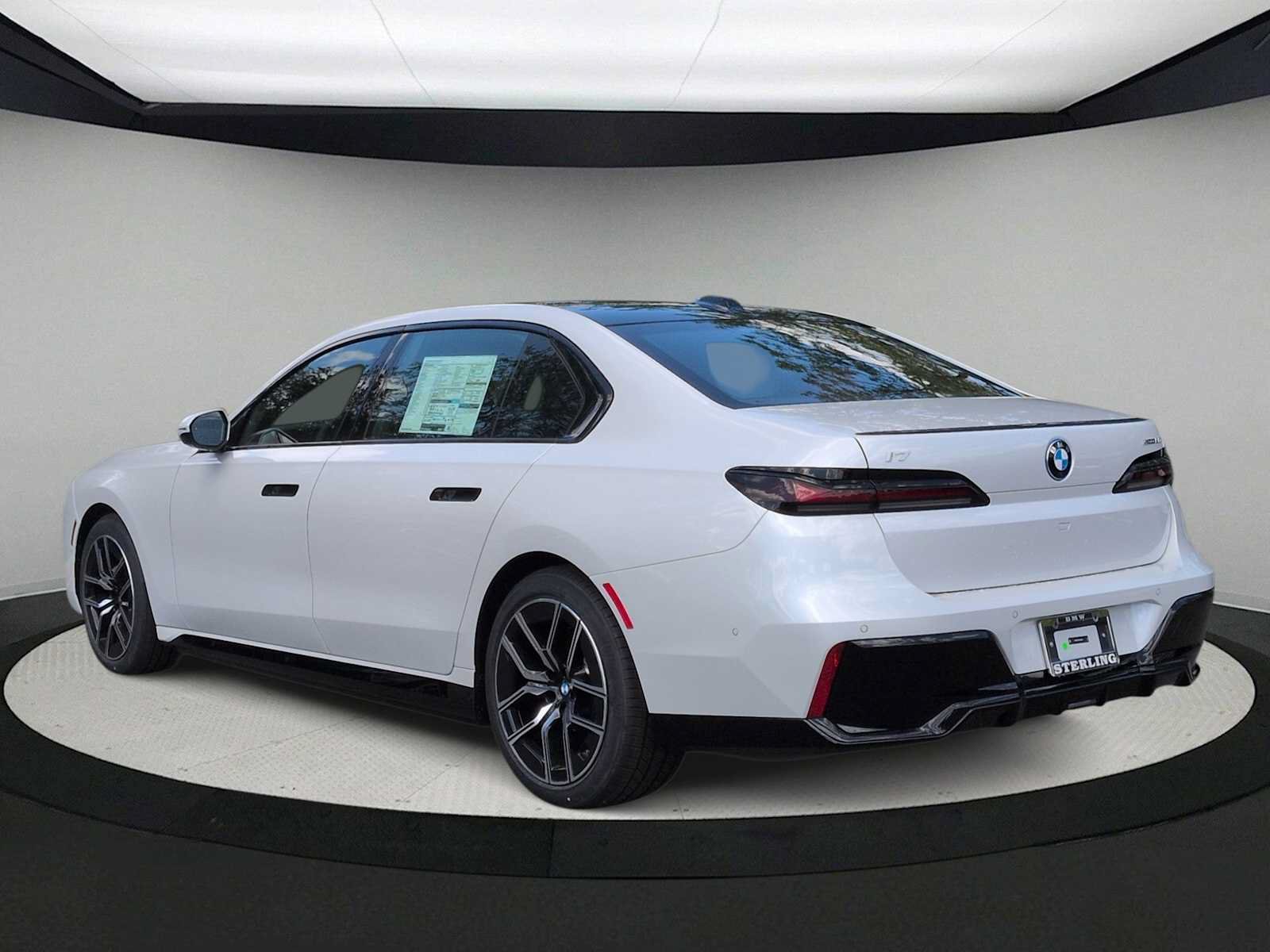 New 2026 BMW i7 xDrive60 w/ Executive Package AWD/4WD image 6
