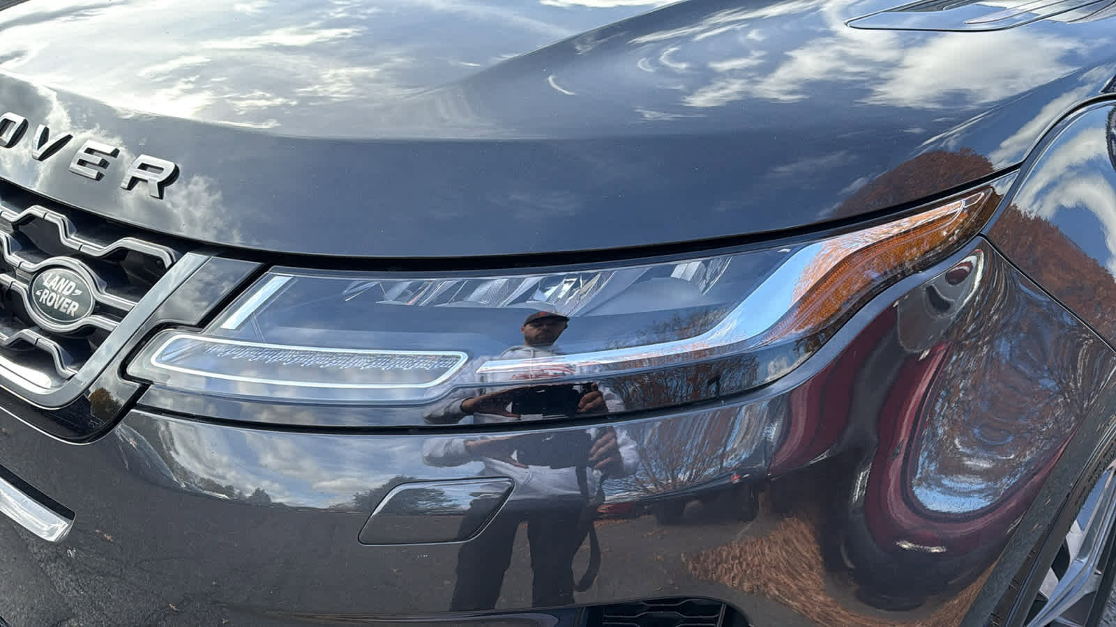 Used 2022 Land Rover Range Rover Evoque R-Dynamic S image 9