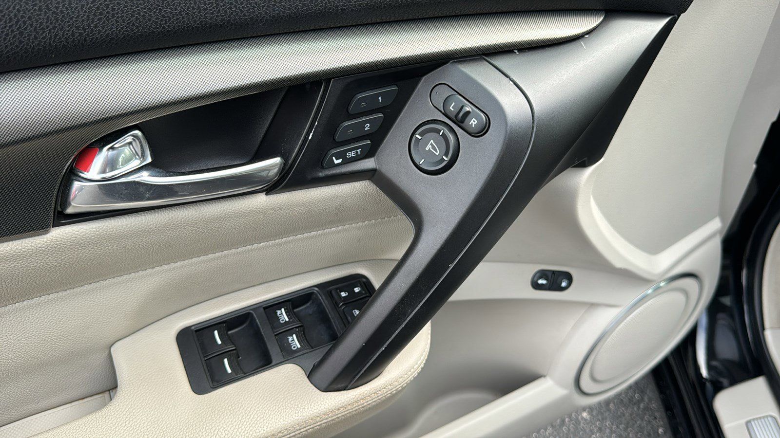 Used 2012 Acura TL FWD image 12